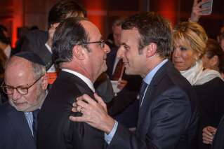 Hollande et Macron se revoient au dîner du Crif (et ça valait bien une bise)