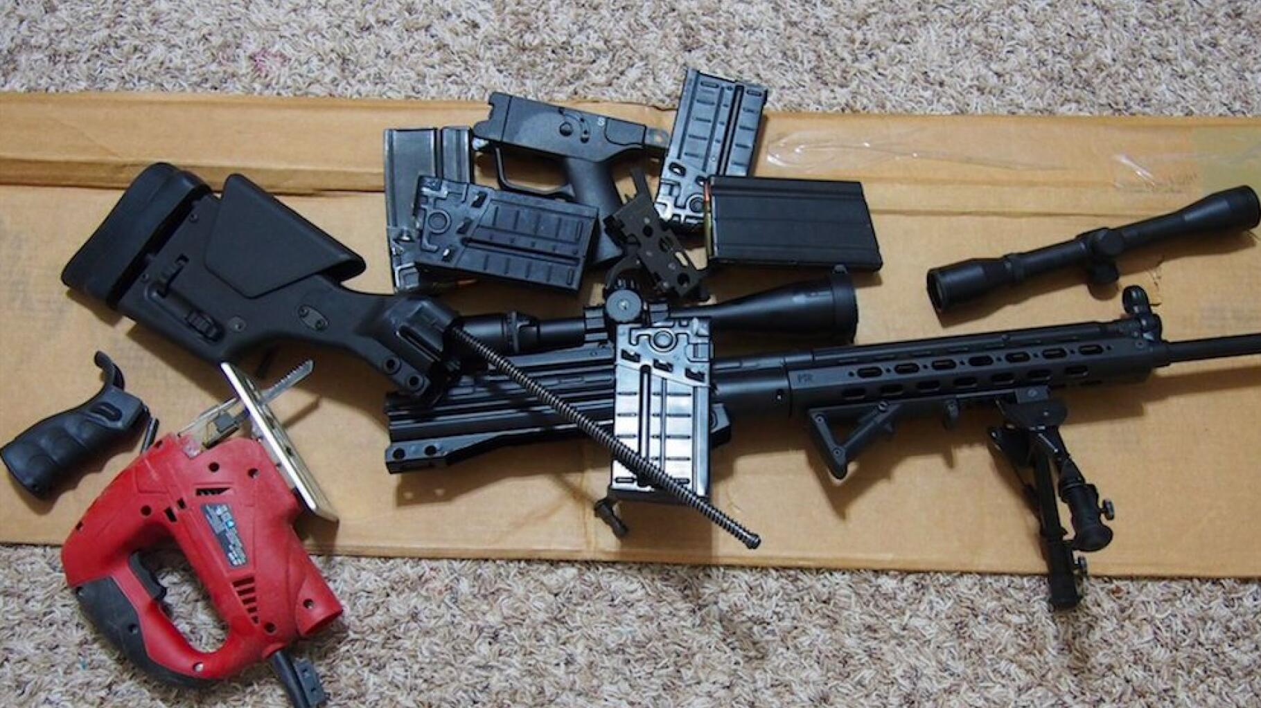 L'AR-15, le fusil automatique le plus utilisé dans les tueries de masse aux  États-Unis - Edition du soir Ouest-France - 25/05/2022