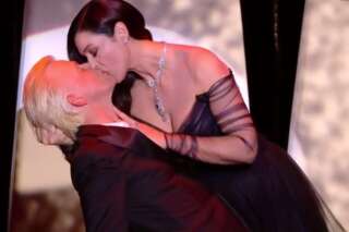 Festival de Cannes 2017: Monica Bellucci et Alex Lutz ont osé le baiser de cinéma