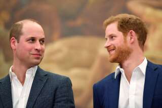 Le prince Harry a parlé avec William et Charles, selon une proche