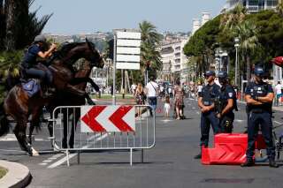Feu d'artifice du 15 août à Nice: comment le dispositif de sécurité sur la Promenade des Anglais s'est métamorphosé