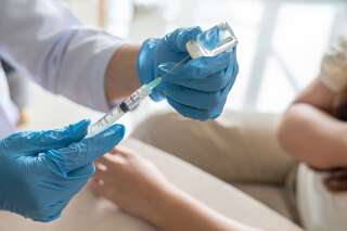 Covid: le risque de Guillain-Barré après un vaccin est moins élevé qu'après une infection