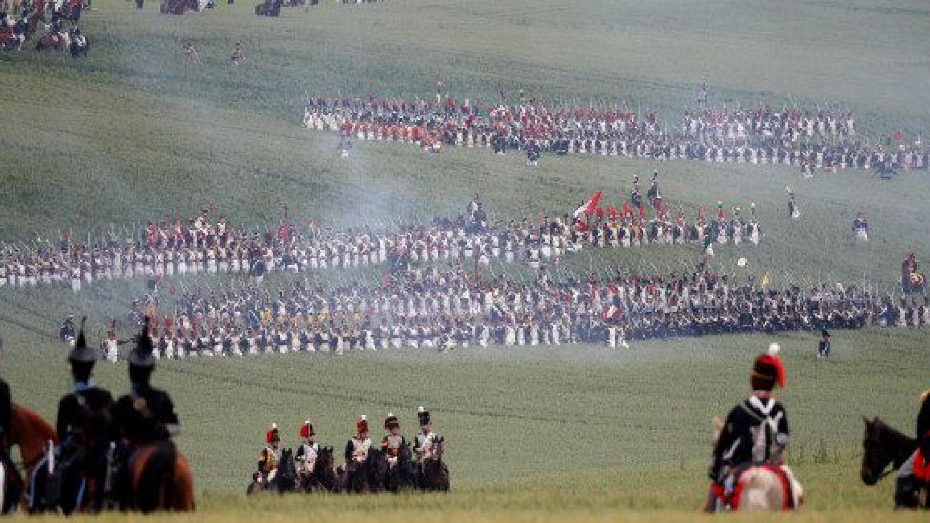 Photos La Reconstitution De La Bataille De Waterloo En Images