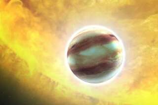 On a trouvé pour la première fois des nuages sur une exoplanète (et ils pourraient bien être remplis de rubis et de saphirs)