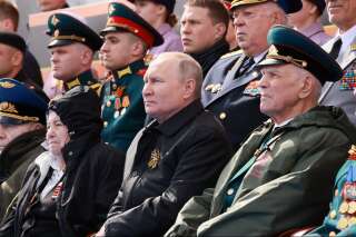 Guerre en Ukraine: Zelensky répond au défilé militaire de Poutine