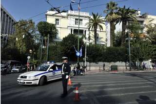 Une grenade jetée sur l'ambassade de France en Grèce