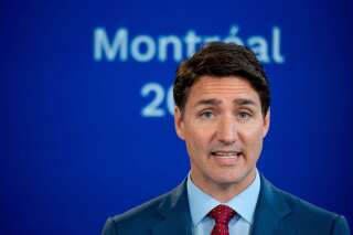 Moqué, Justin Trudeau va réenregistrer son hymne de campagne en français