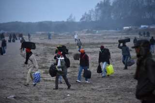 2318 migrants évacués au premier jour du démantèlement de la 