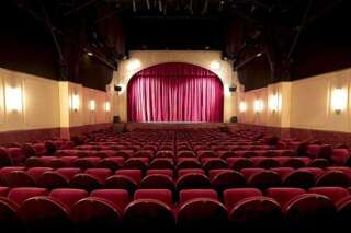 Des écrans de quatre minutes de publicité dans dix-sept salles de théâtre dès novembre