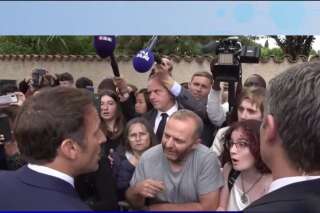 Dans le Tarn, Macron interpellé sur les ministres 