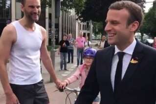 G20 à Hambourg: après les violences, Emmanuel Macron s'offre une balade à la rencontre des habitants