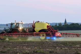 Pour les pesticides, les distances d'épandage fixées à 5 et 10 mètres
