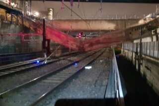 Le RER C coupé après la chute d'une poutre de chantier sur les voies