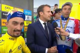 Tour de France: aux côtés de Macron et Pinot, Alaphilippe a eu du mal à garder son sérieux