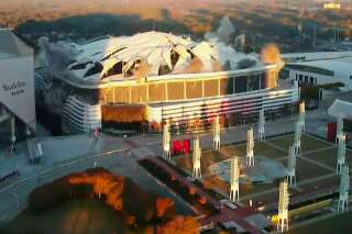 Les images de la destruction du Georgia Dome d'Atlanta sont captivantes