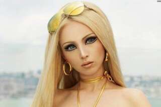 PHOTOS. Valeria Lukyanova, la Barbie humaine pose pour V Magazine