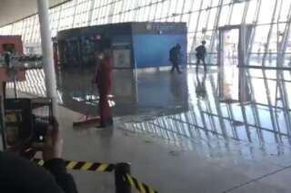 L'aéroport JFK à New York inondé et bloqué après la rupture d'une conduite à cause du froid
