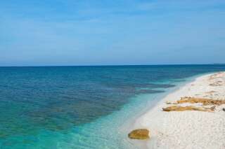 En Sardaigne, une plage victime de vols de sable crée des 