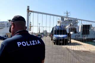 La France accepte d'accueillir 50 migrants présents dans les eaux territoriales italiennes