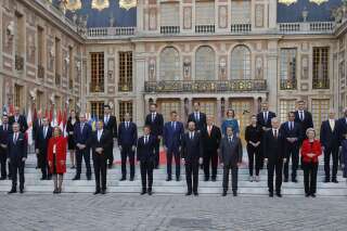 Sommet de Versailles: L'UE écarte l'adhésion rapide de l'Ukraine