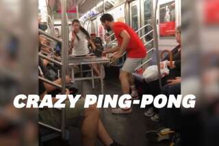 Dans le métro de New York, ils jouent au ping-pong