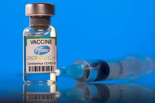 Covid-19: Le vaccin Pfizer pleinement approuvé aux États-Unis