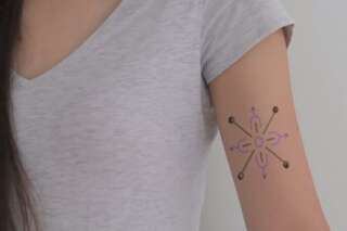 Cette chercheuse du MIT travaille sur un tatouage qui change de couleur en fonction de notre santé
