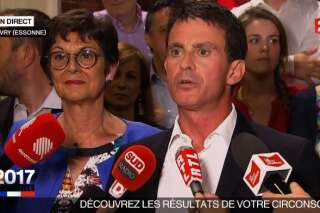Résultats Législatives 2017: Valls annonce sa victoire sous les huées