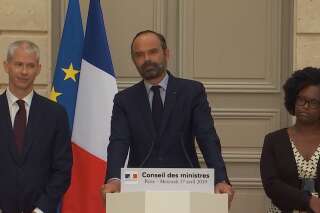 Notre-Dame: Edouard Philippe annonce une loi et un coup de pouce fiscal