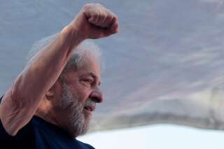 Brésil: Lula est officiellement candidat à l'élection présidentielle alors qu'il est en prison