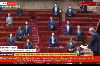 Pendant l'allocution de Philippe, ces députés se sont masqués en pleine Assemblée