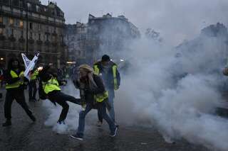 Gilets jaunes: 65 gardes à vue à Paris après 