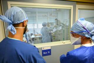 Covid-19: à Marseille, 8 infirmiers d'un même service de la Timone positifs