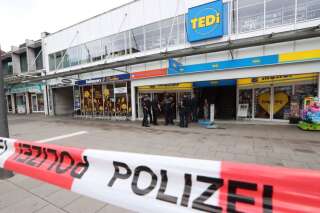 Hambourg: Un mort et plusieurs blessés dans une attaque au couteau dans un supermarché