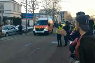 Acte XIV des gilets jaunes: à Rouen, les pompiers ovationnés après avoir secouru des manifestants