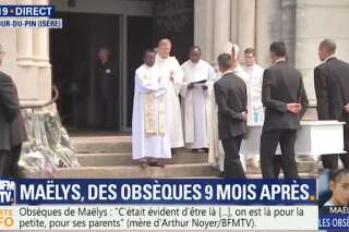 Obsèques de Maëlys: la poignante émotion à l'arrivée du cercueil devant l'église