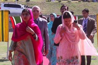 Les images du retour de Malala dans sa vallée natale du Pakistan, 5 ans après l'attentat qui a failli la tuer