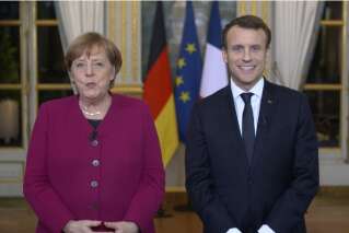 Macron et Merkel se mettent en scène à l'Elysée pour le 