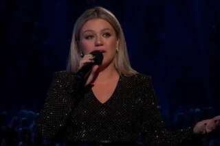 Billboard Music Awards: Kelly Clarkson n'a pu retenir ses larmes durant sa 
