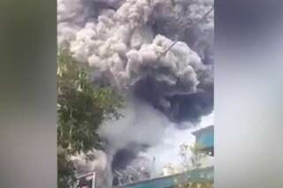 Les images de la spectaculaire éruption du volcan Sinabung en Indonésie