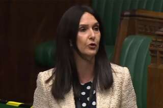 Covid-19: une parlementaire écossaise condamnée pour avoir voyagé alors qu'elle était positive