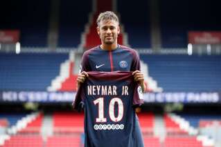 PSG - Amiens: Neymar présenté aux supporters mais ne jouera pas à cause d'un retard administratif