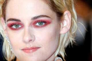 PHOTOS. Kristen Stewart, sans sa copine, monte les marches de Cannes avec un maquillage étrange