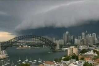 VIDÉO. Un orage impressionnant assombrit le ciel de Sydney