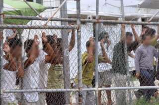 L'Australie accepte de fermer le camp de migrants controversé de Manus
