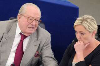 FN: Jean-Marie Le Pen et Bruno Gollnisch privés de groupe au Parlement européen