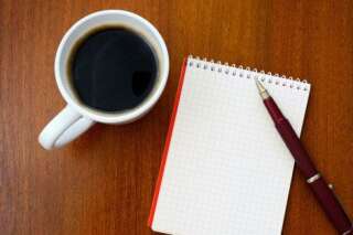 Pour être plus efficace au bureau, mangez du chocolat noir, buvez de l'eau ou du café