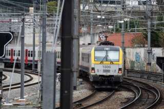 Au moins trois morts dans une collision entre deux trains en Belgique