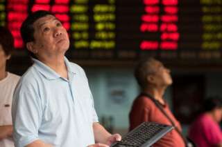 Chine: la Bourse de Shanghai dégringole de 6,41% à l'ouverture