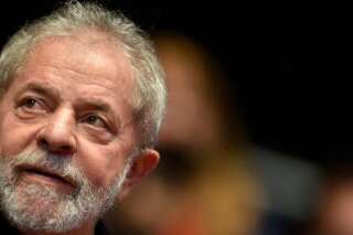Lula, ancien président du Brésil, placé en garde à vue dans le cadre d'un vaste scandale de corruption